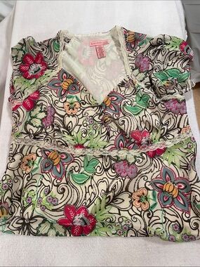 Bandolino Cream Floral Wrap Blouse with Lace Trim